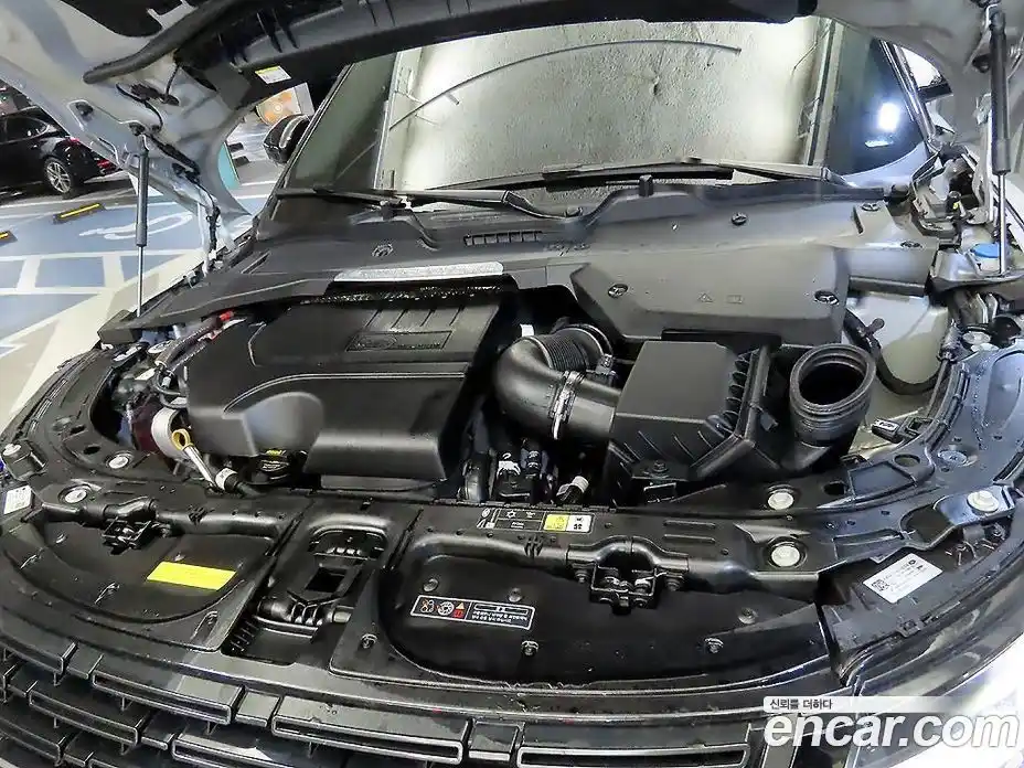 Land Rover Range-Rover Evoque 2025 2.0 гидро в Москве № 297903, фото 19