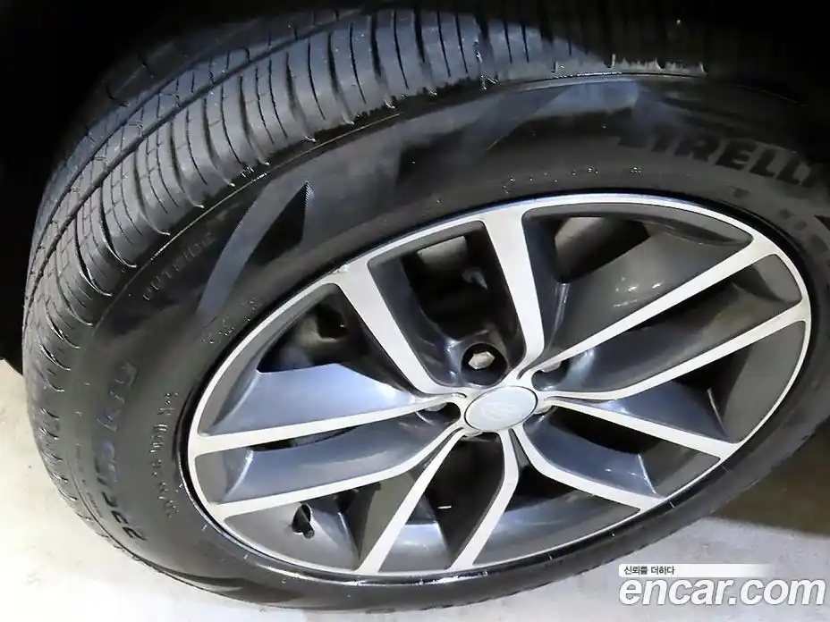 Land Rover Range-Rover Evoque 2025 2.0 гидро в Москве № 297903, фото 20
