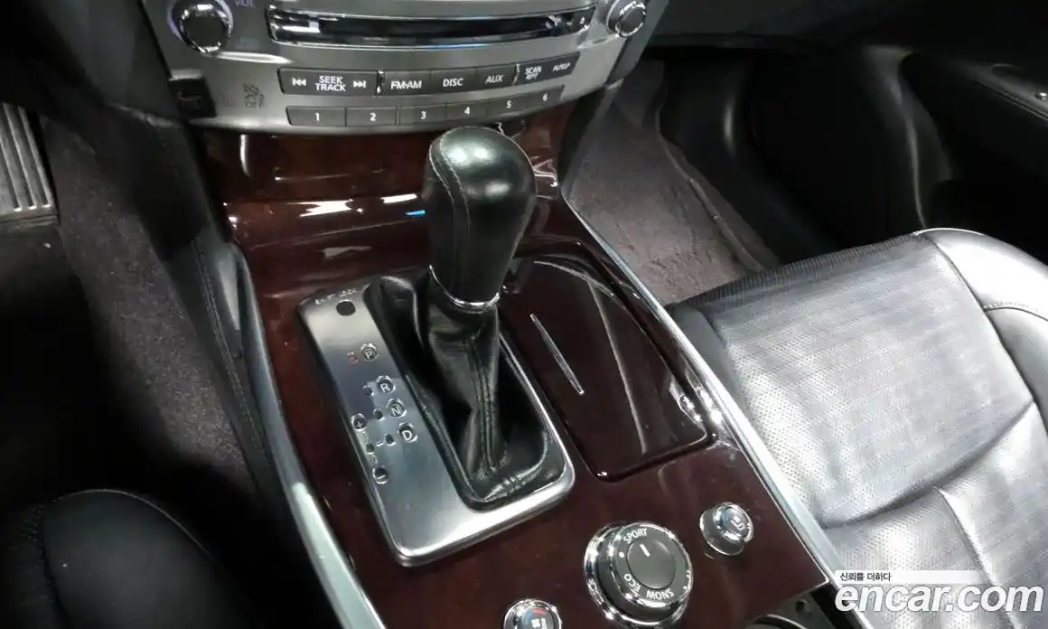 Infiniti M 2011 5.6 гидро в Москве № 320495, фото 9