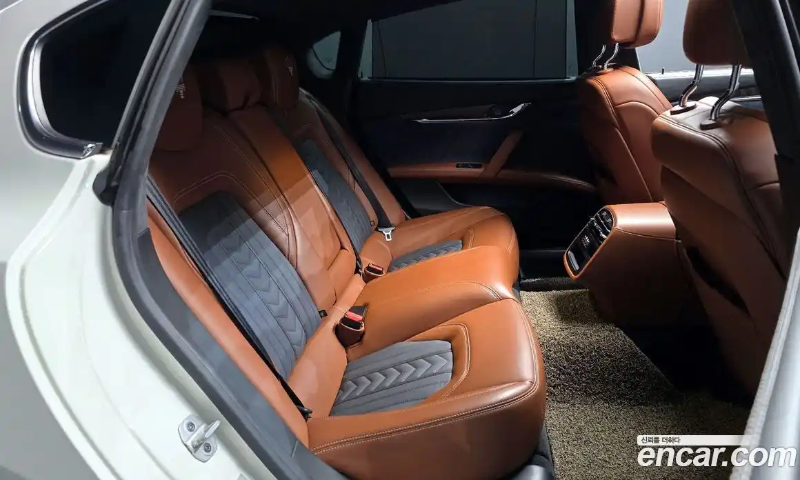 Maserati Quattroporte 2018 3.0 гидро в Москве № 331114, фото 12