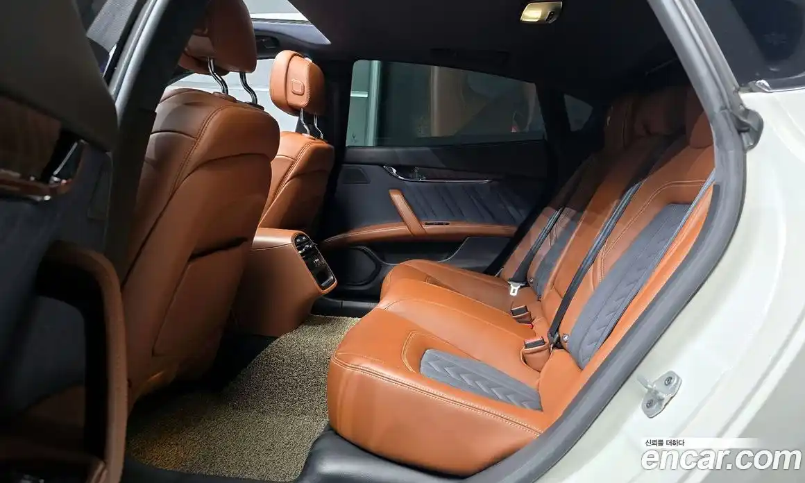 Maserati Quattroporte 2018 3.0 гидро в Москве № 331114, фото 13