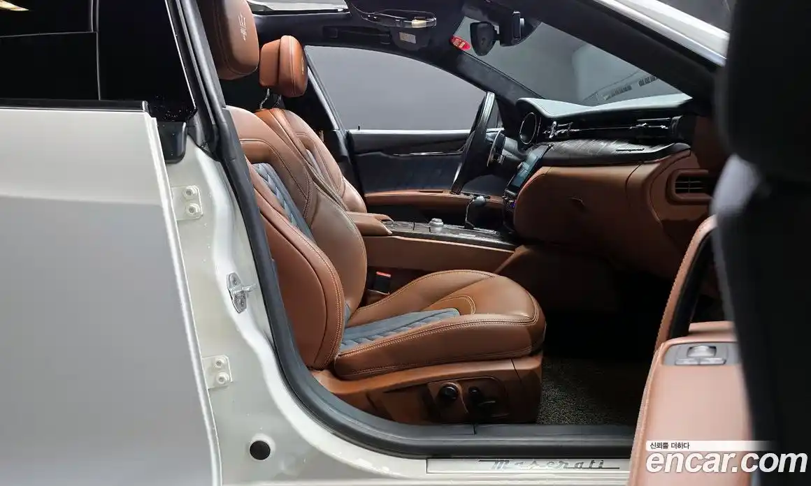 Maserati Quattroporte 2018 3.0 гидро в Москве № 331114, фото 10