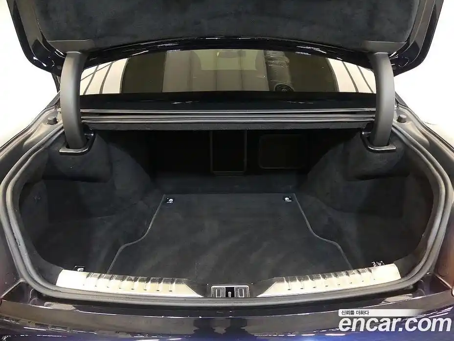 Bentley Flying Spur 2023 4.0 гидро в Москве № 366313, фото 20