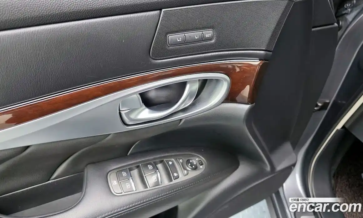 Infiniti Q70 2016 3.7 гидро в Москве № 371862, фото 14