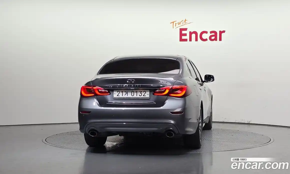 Infiniti Q70 2016 3.7 гидро в Москве № 371862, фото 4