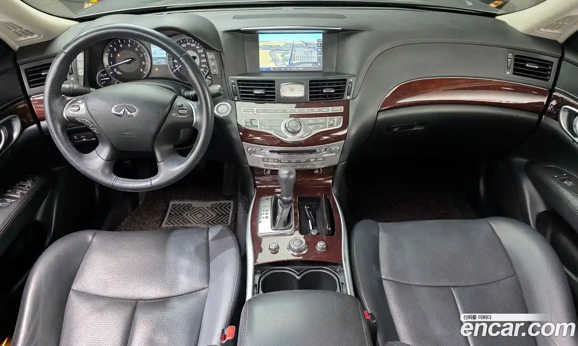 Infiniti Q70 2016 3.7 гидро в Москве № 371862, фото 7