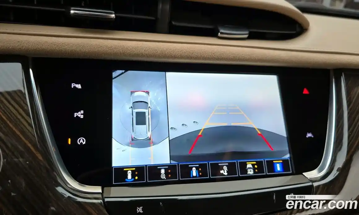 Cadillac XT6 2024 3.6 гидро в Москве № 386993, фото 15