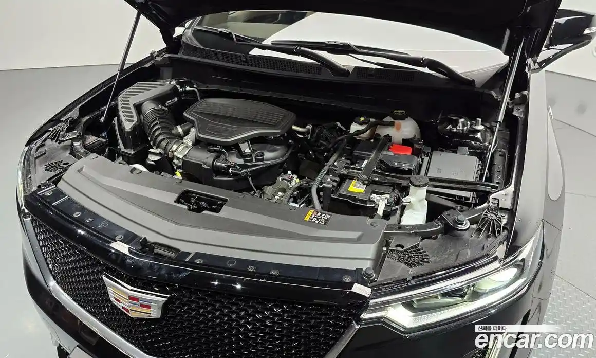 Cadillac XT6 2024 3.6 гидро в Москве № 386993, фото 6