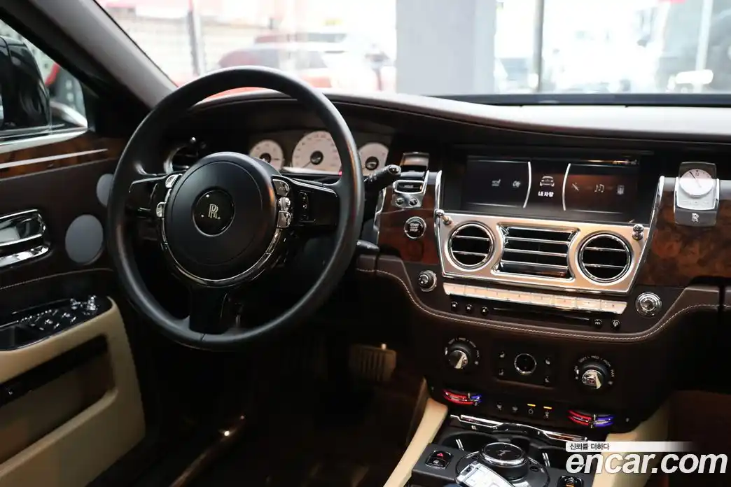 Rolls-Royce Ghost 2018 6.6 гидро в Москве № 387489, фото 18
