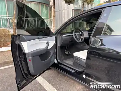 Tesla Model Y 2026 гидро в Москве № 395288, миниатюра 8