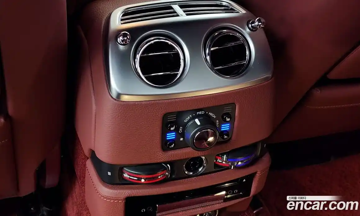 Rolls-Royce Ghost 2018 6.6 гидро в Москве № 407239, фото 19
