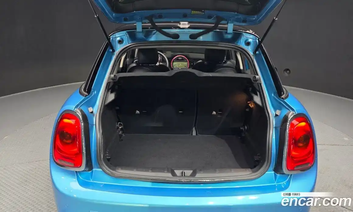 Mini Cooper 2015 2.0 гидро в Москве № 431978, фото 19