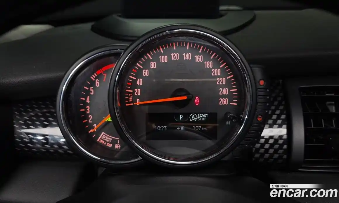 Mini Cooper 2015 2.0 гидро в Москве № 431978, фото 7