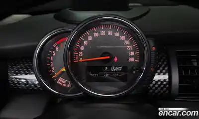 Mini Cooper 2015 2.0 гидро в Москве № 431978, миниатюра 7