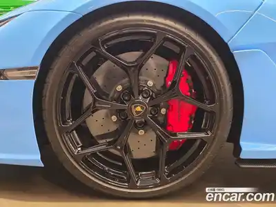 Lamborghini Revuelto 2025 6.5 гидро в Москве № 474551, миниатюра 10