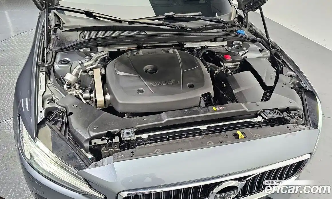 Volvo S60 2020 2.0 гидро в Москве № 497547, фото 6