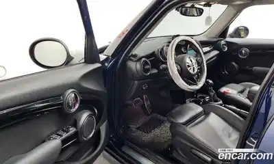Mini Cooper 2016 1.5 гидро в Москве № 499209, миниатюра 10