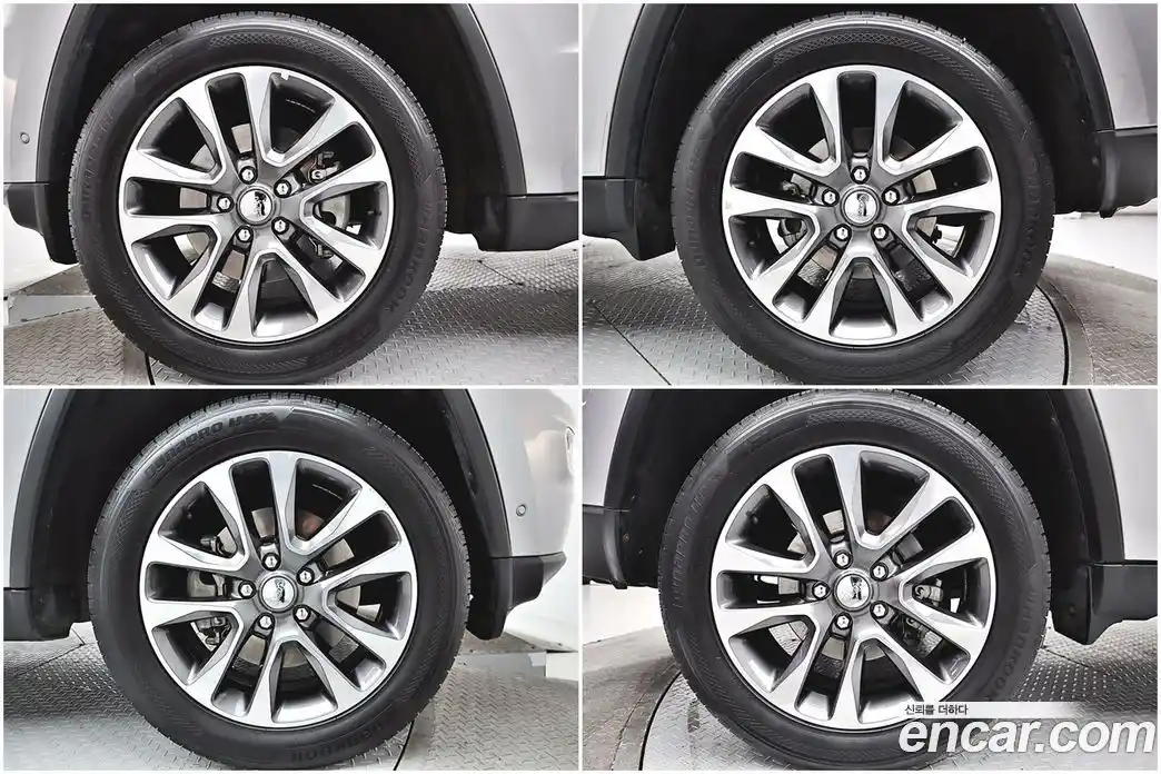 Jeep Cherokee 2018 3.6 гидро в Москве № 584499, фото 6