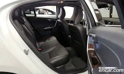 Volvo S60 2018 2.0 гидро в Москве № 593764, миниатюра 12