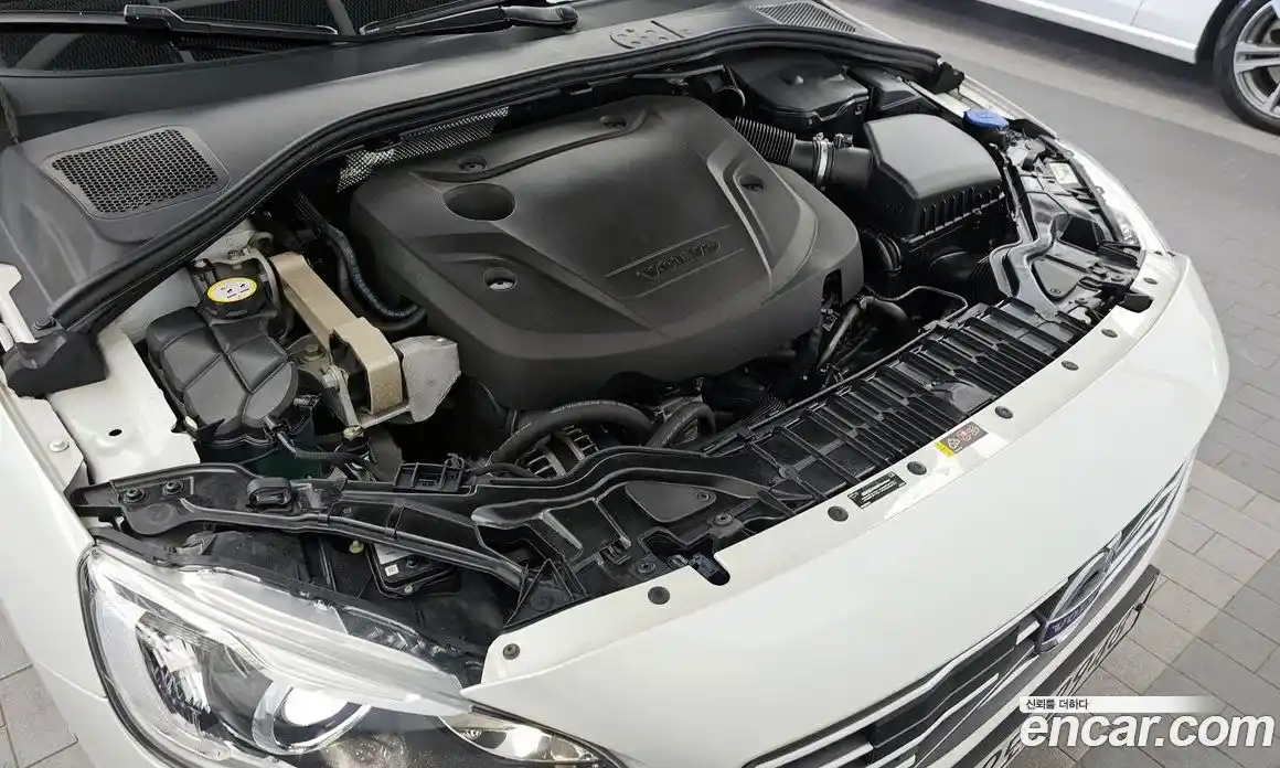 Volvo S60 2018 2.0 гидро в Москве № 593764, фото 6