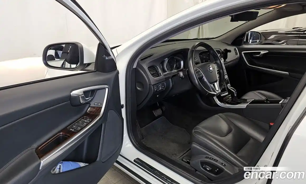 Volvo S60 2018 2.0 гидро в Москве № 593764, фото 10