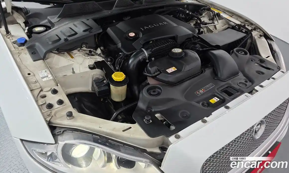 Jaguar XJ 2013 3.0 гидро в Москве № 610794, фото 6
