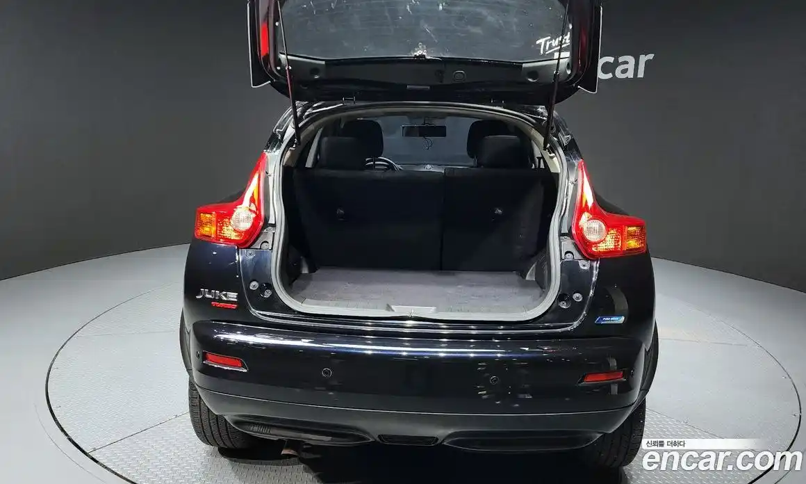 Nissan Juke 2014 1.6 гидро в Москве № 611331, фото 20