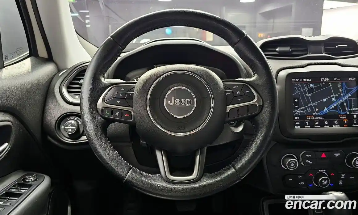 Jeep Renegade 2019 2.4 гидро в Москве № 725297, фото 13