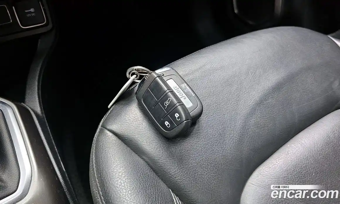 Jeep Renegade 2019 2.4 гидро в Москве № 725297, фото 18