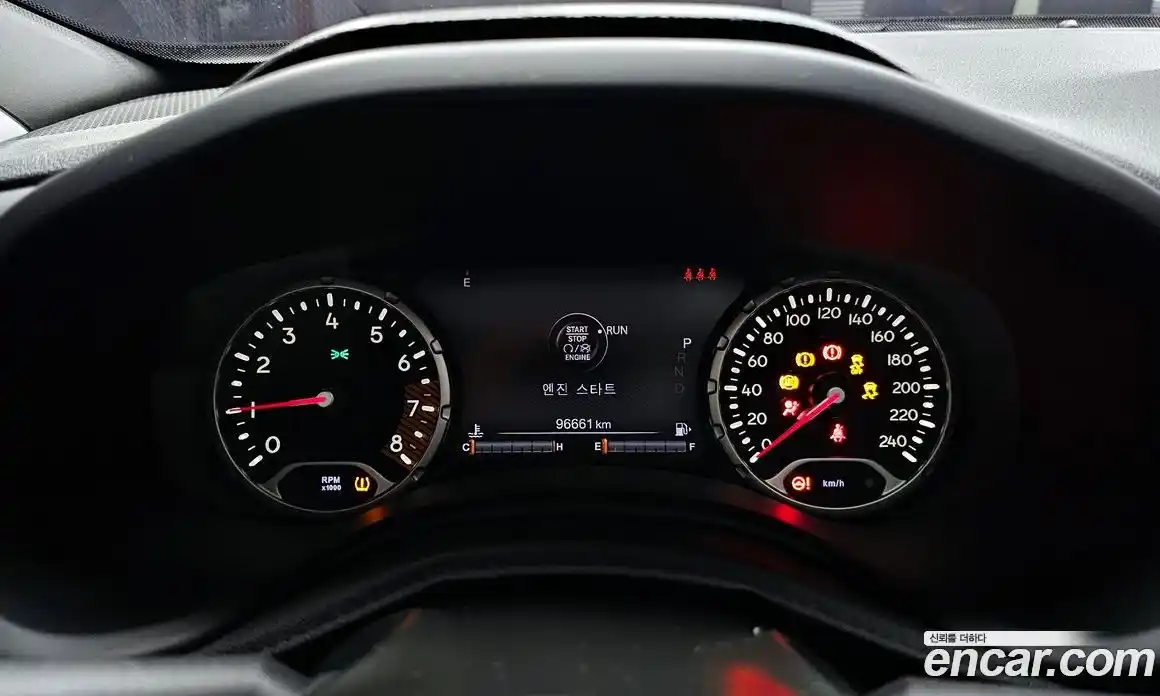 Jeep Renegade 2019 2.4 гидро в Москве № 725297, фото 8