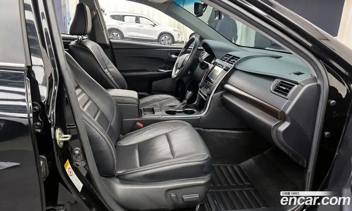 Toyota Camry 2017 2.5 гидро в Москве № 750285, фото 11