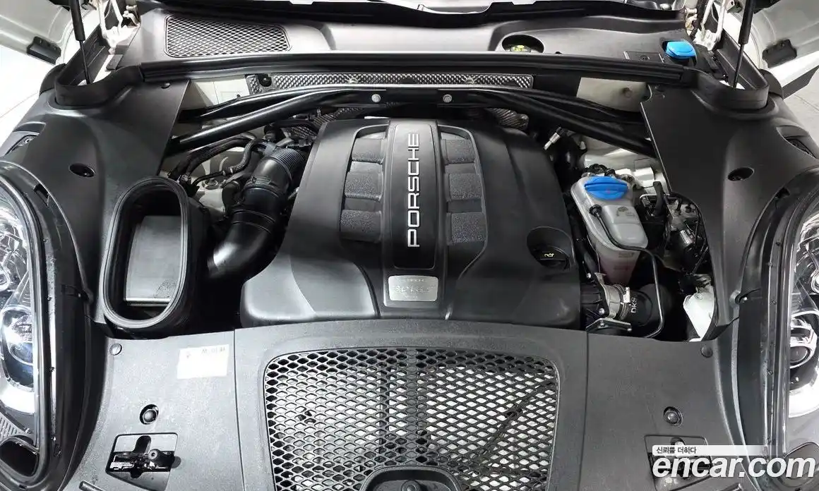Porsche Macan 2015 3.0 гидро в Москве № 765642, фото 6