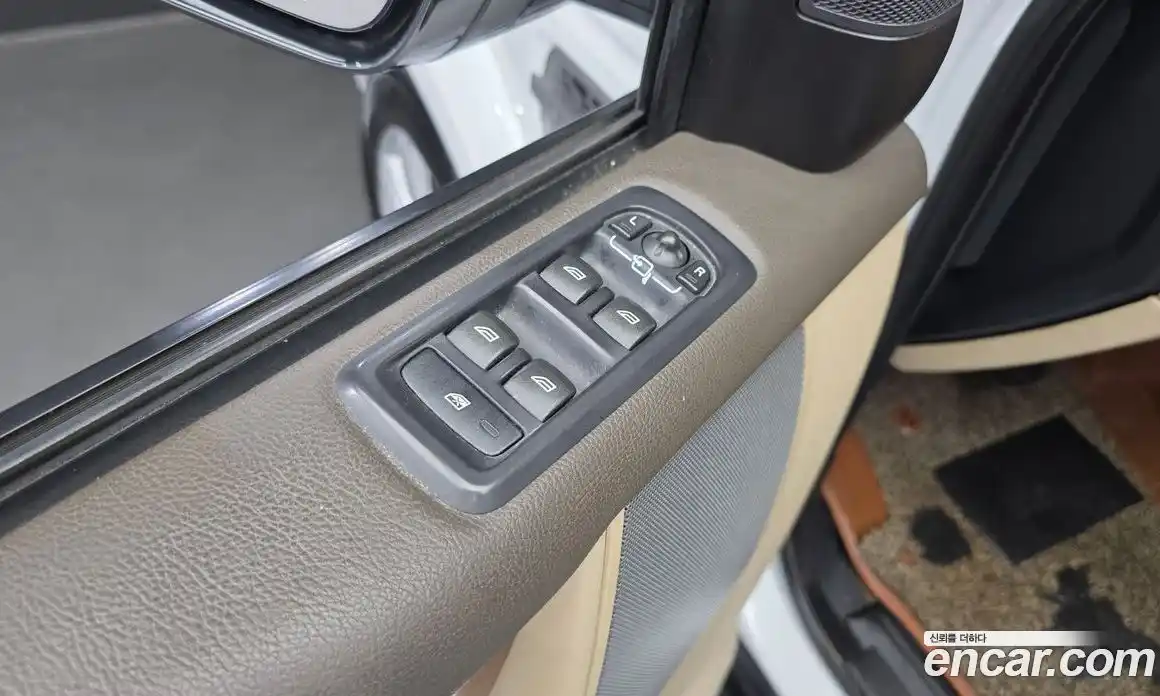 Land Rover Discovery 2016 3.0 гидро в Москве № 766243, фото 14