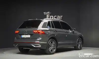 Volkswagen Tiguan 2022 2.0 гидро в Москве № 802839, миниатюра 2