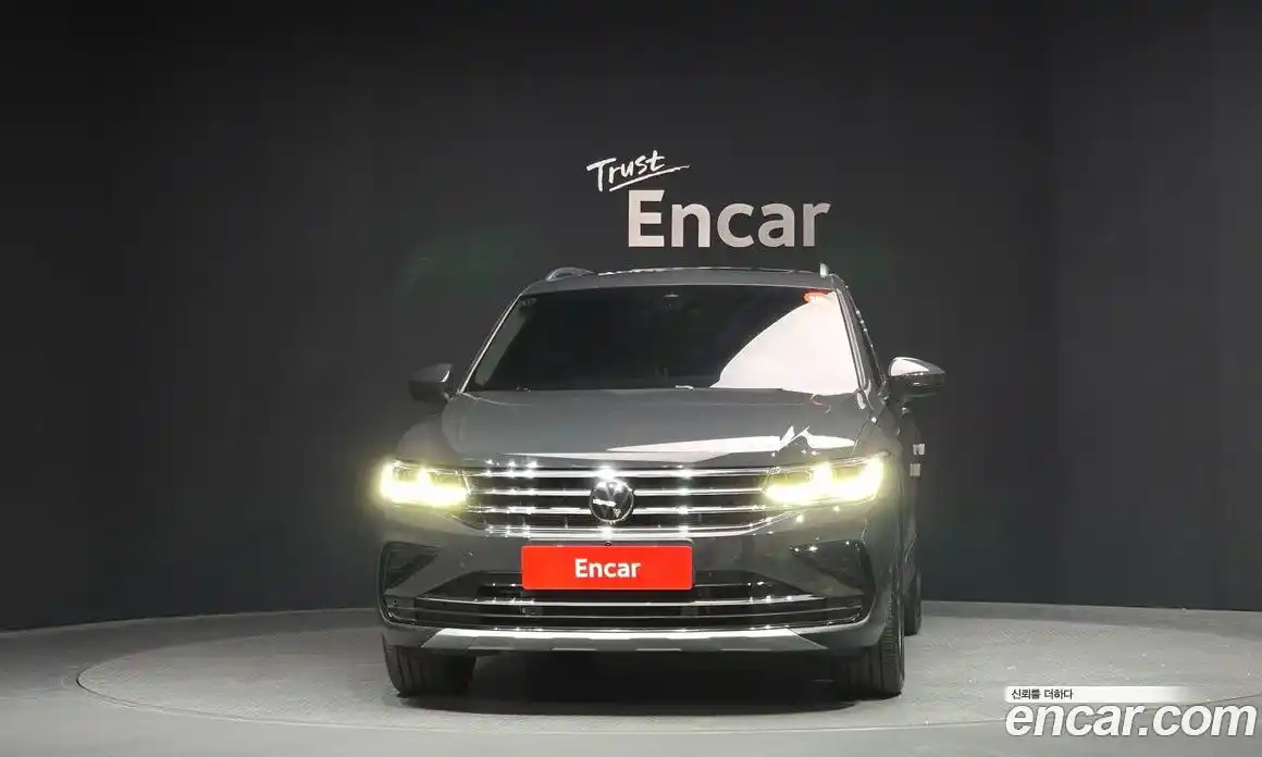 Volkswagen Tiguan 2022 2.0 гидро в Москве № 802839, фото 3