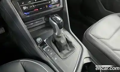 Volkswagen Tiguan 2022 2.0 гидро в Москве № 802839, миниатюра 9