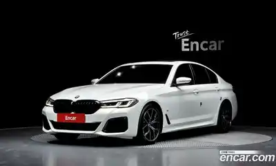 BMW 5-Series, 2022