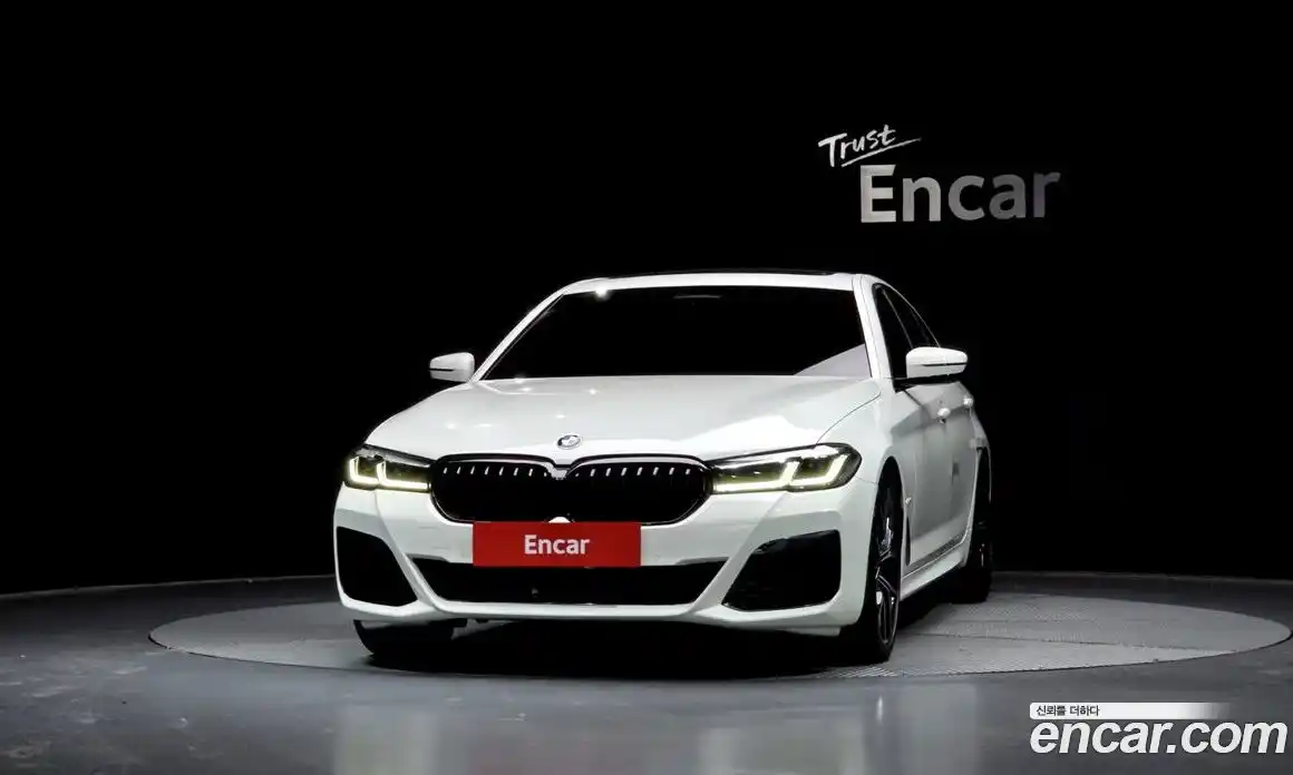 BMW 5-Series 2022 2.0 гидро, фото 3