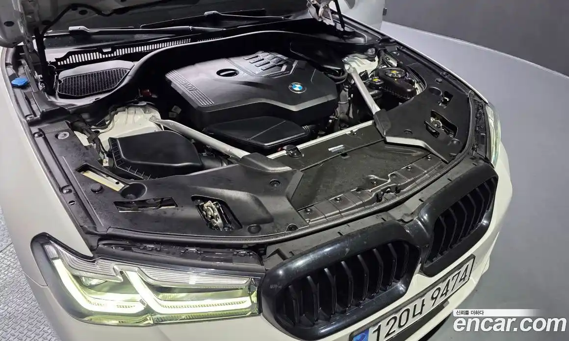 BMW 5-Series 2022 2.0 гидро, фото 6