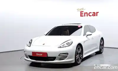 Porsche Panamera, 2011