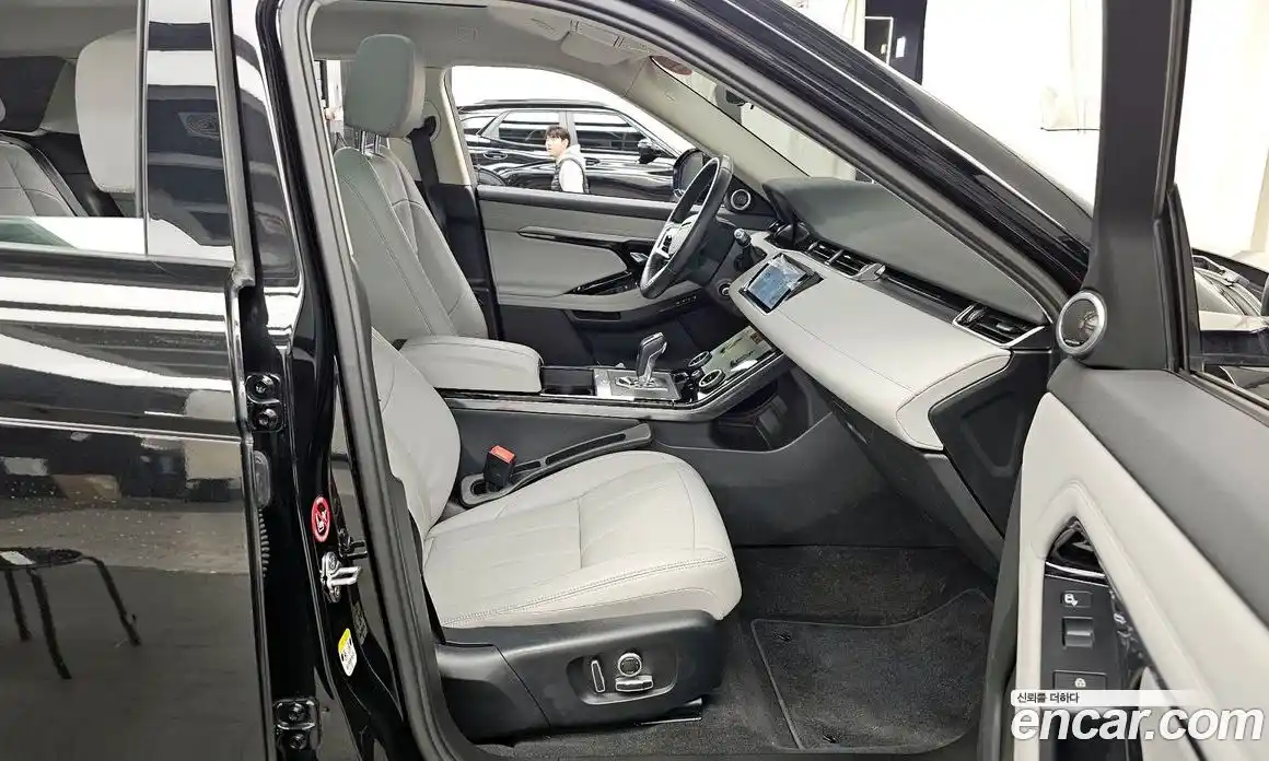 Land Rover Range-Rover Evoque 2021 2.0 гидро в Москве № 824892, фото 11