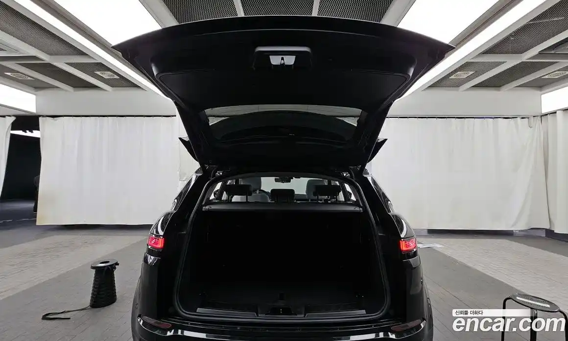 Land Rover Range-Rover Evoque 2021 2.0 гидро в Москве № 824892, фото 20