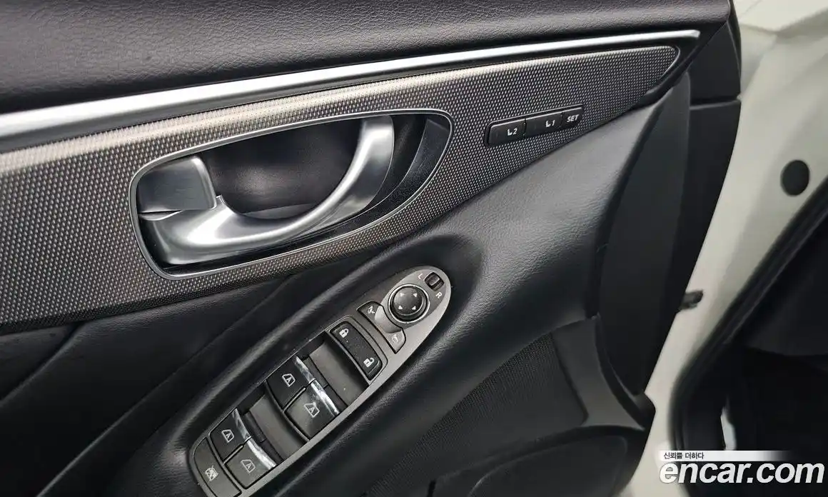 Infiniti Q50 2016 3.5 гидро в Москве № 827397, фото 17