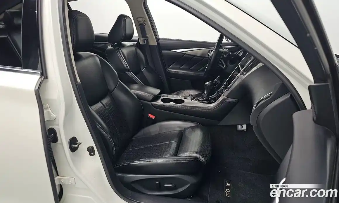 Infiniti Q50 2016 3.5 гидро в Москве № 827397, фото 10