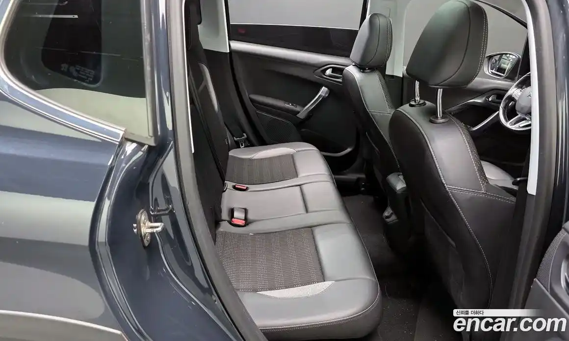 Peugeot 2008 2018 1.5 гидро в Москве № 827475, фото 11