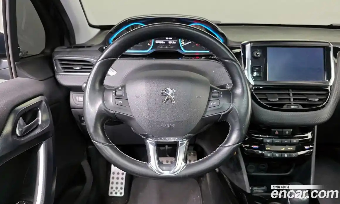 Peugeot 2008 2018 1.5 гидро в Москве № 827475, фото 13