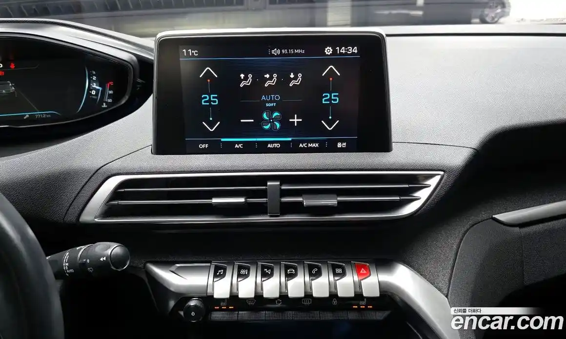 Peugeot 3008 2018 1.6 гидро в Москве № 827481, фото 15