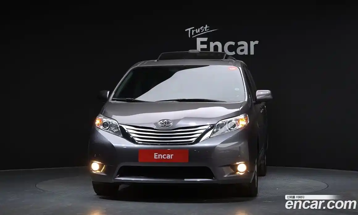 Toyota Sienna 2014 3.5 гидро в Москве № 862959, фото 3