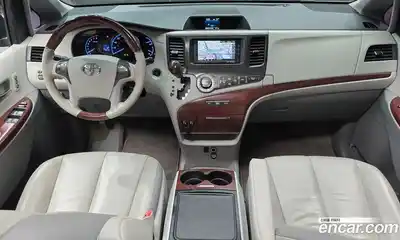 Toyota Sienna 2014 3.5 гидро в Москве № 862959, миниатюра 7