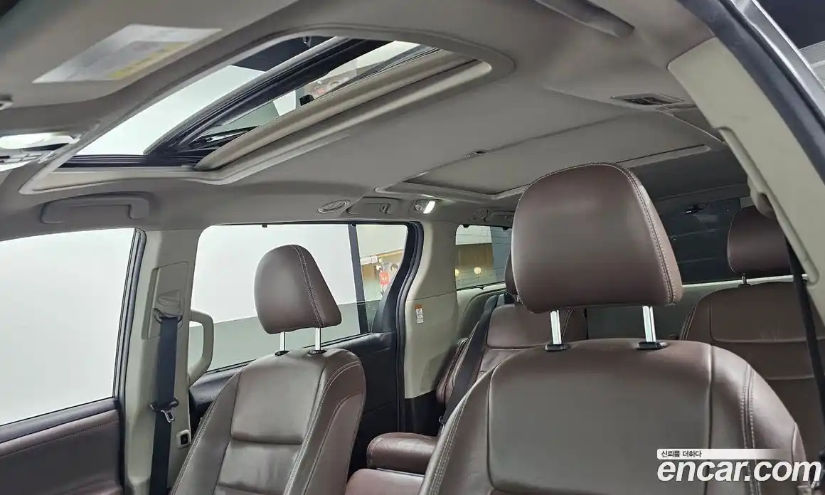 Toyota Sienna 2015 3.5 гидро в Москве № 862999, фото 17